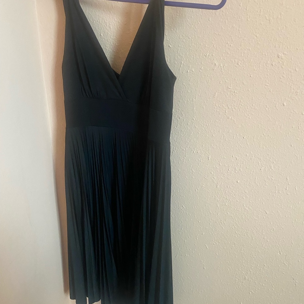 Elegant Black Sleeveless Dress